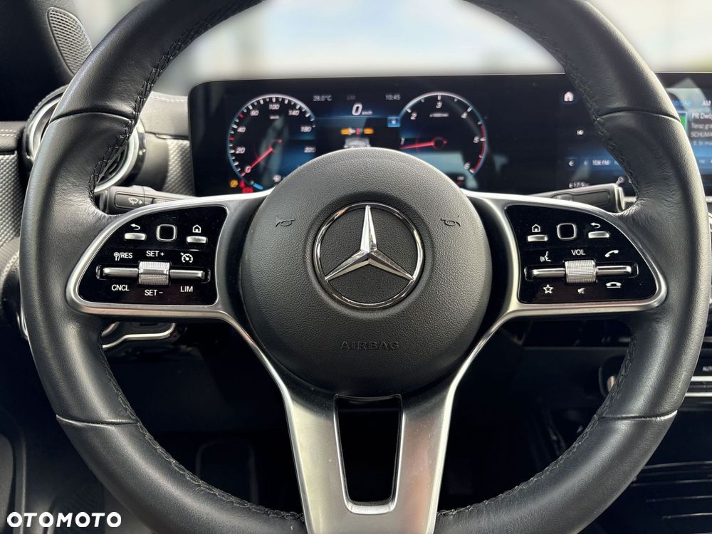 Mercedes-Benz CLA 220 d 8G-DCT - 21