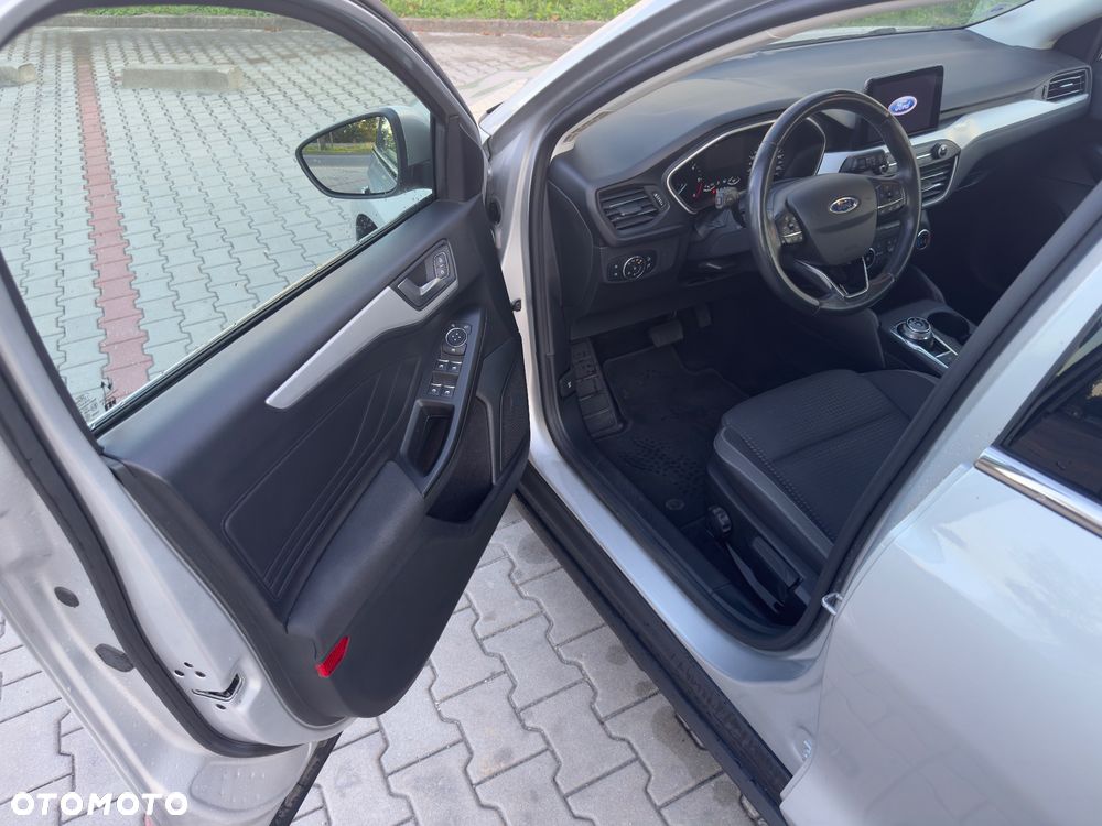 Ford Focus 1.5 EcoBlue Start-Stopp-System COOL&CONNECT - 9