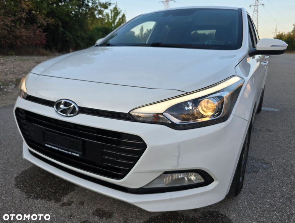 Hyundai i20 - 22