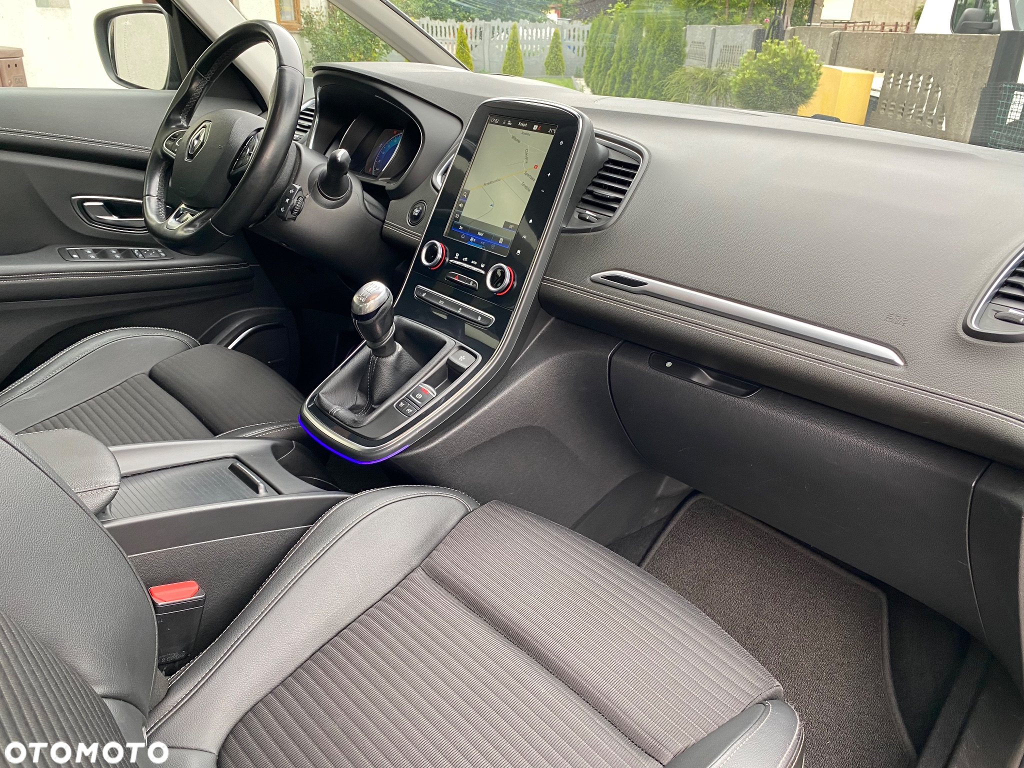 Renault Scenic 1.6 dCi Bose - 19