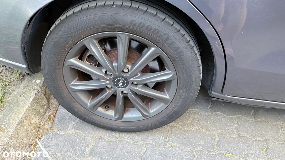 Mazda 5 2.0 Active Plus - 2