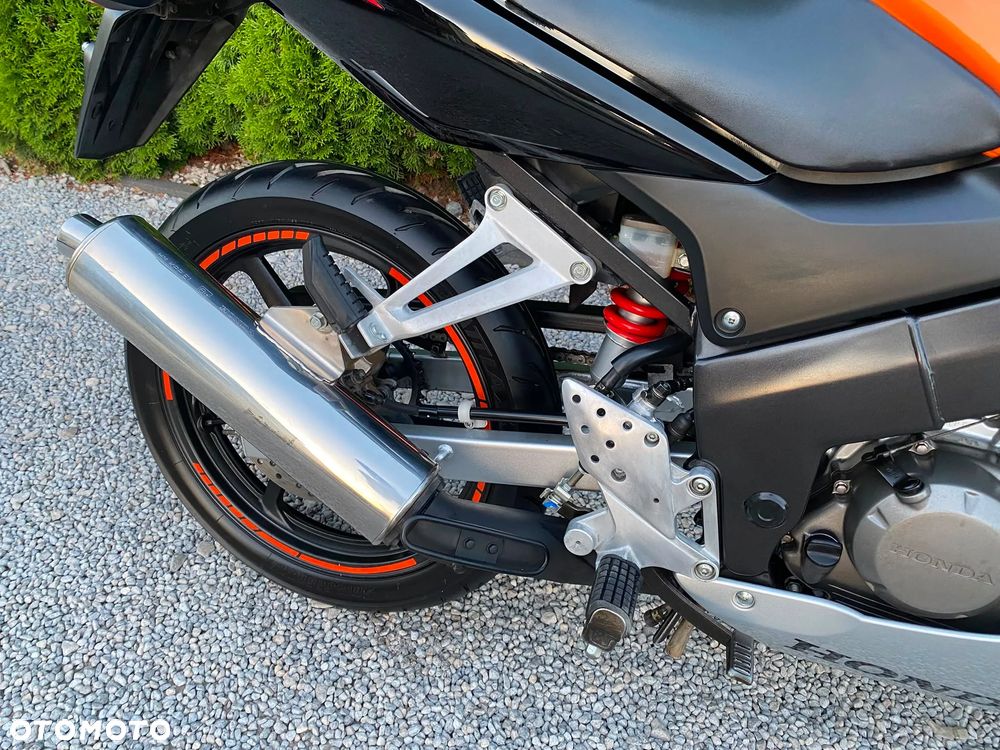 Honda CBR - 12