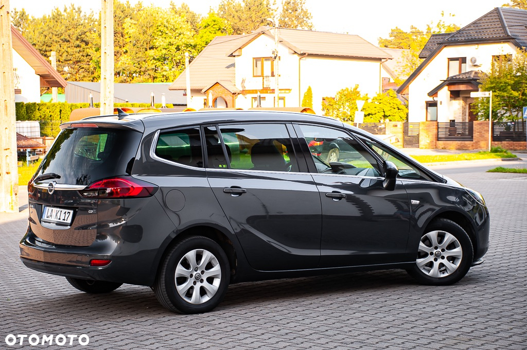 Opel Zafira - 13