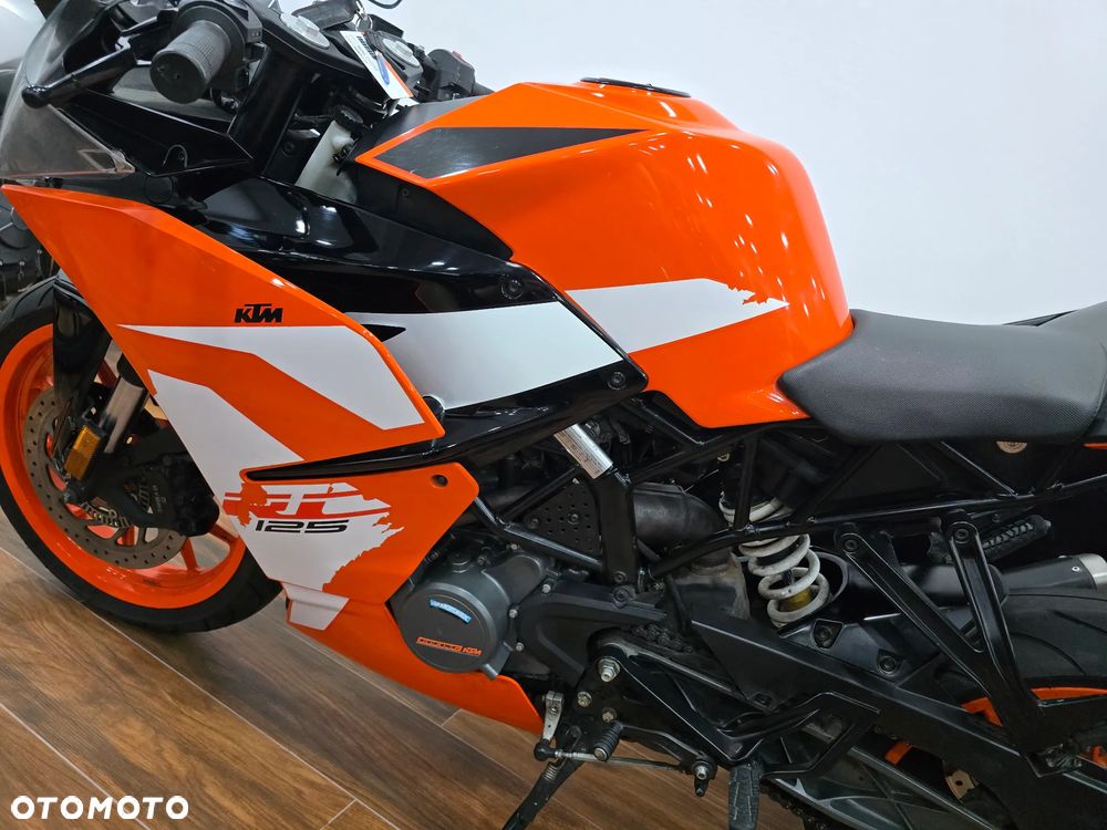 KTM RC 125 - 18