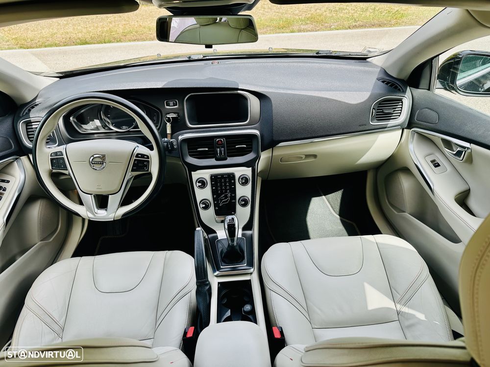 Volvo V40 2.0 D2 Volvo Ocean Race - 24