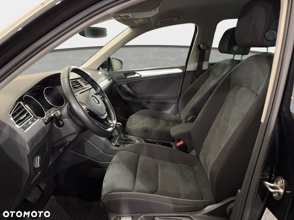 Volkswagen Tiguan - 13