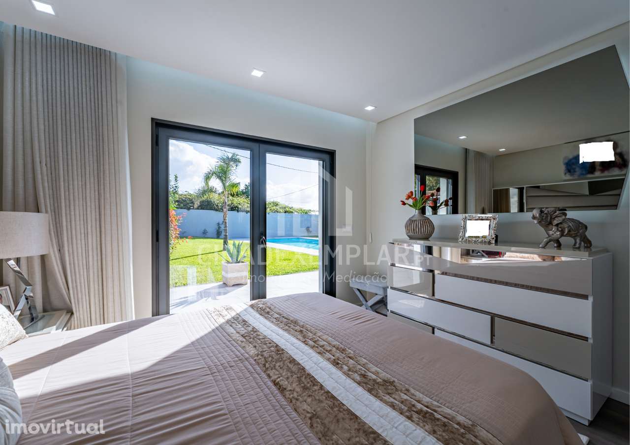 MORADIA T3 DE LUXO COM PISCINA - Grande imagem: 2/41