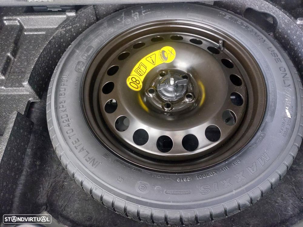 Ford Kuga 1.5 TDCi Titanium - 48