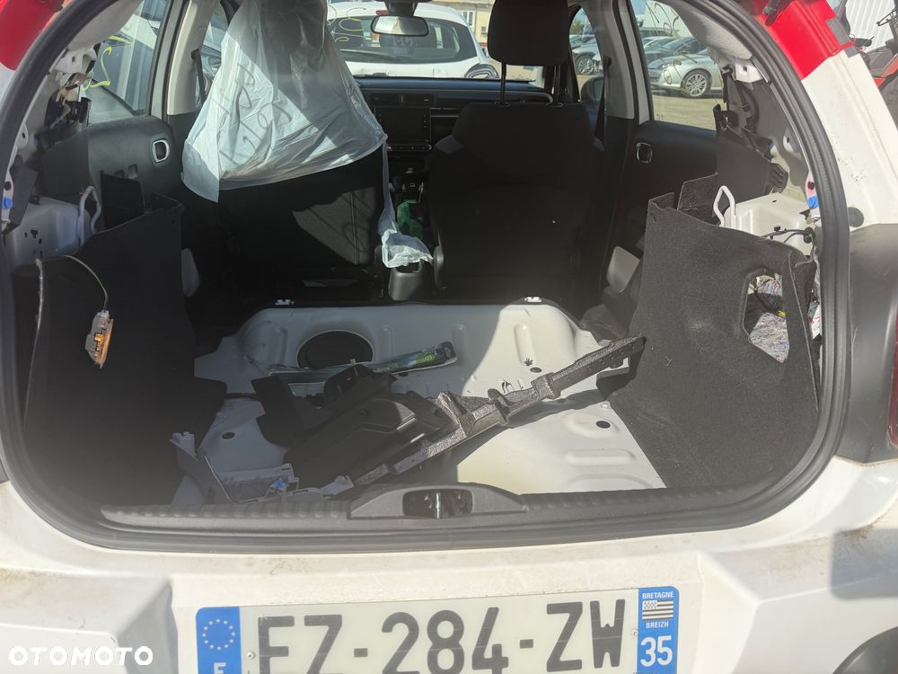 Citroën C3 Pure Tech 82 ELLE - 10