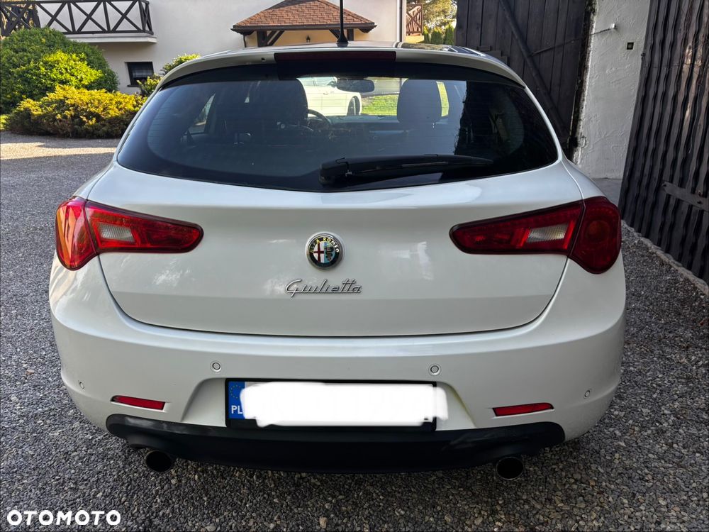 Alfa Romeo Giulietta 2.0 JTDM Distinctive - 4