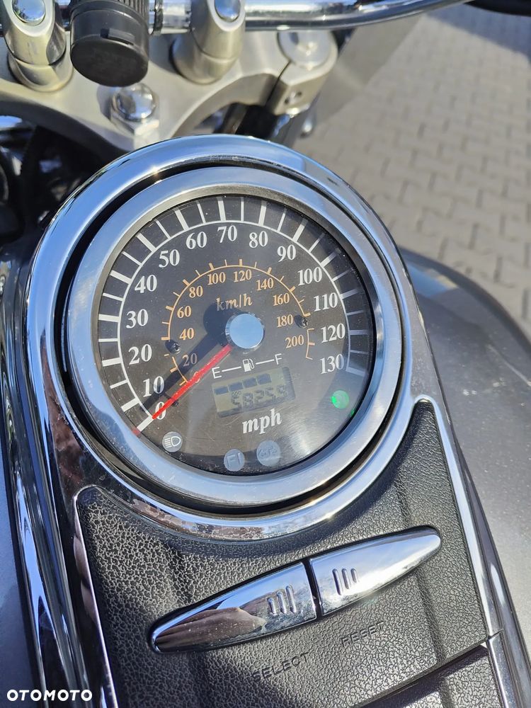 Suzuki VL 1500 Intruder LC - Boulevard C90 - 11
