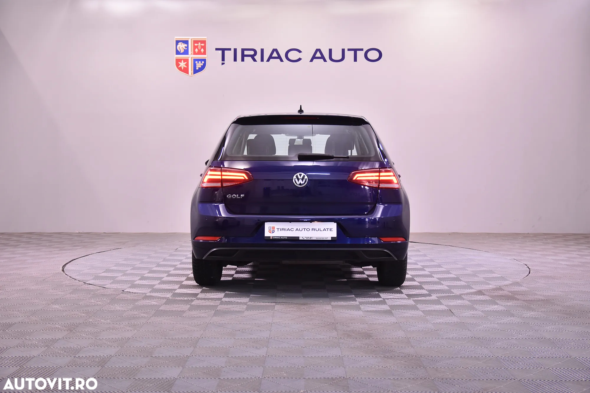 Volkswagen Golf - 4