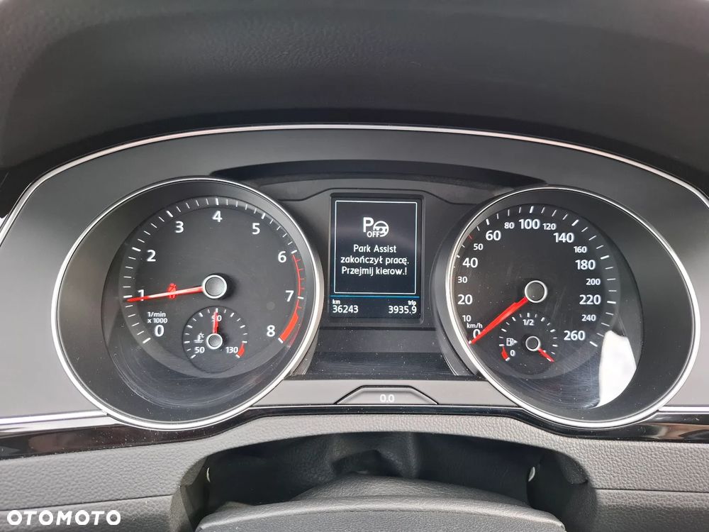 Volkswagen Passat 1.5 TSI EVO Elegance DSG - 22