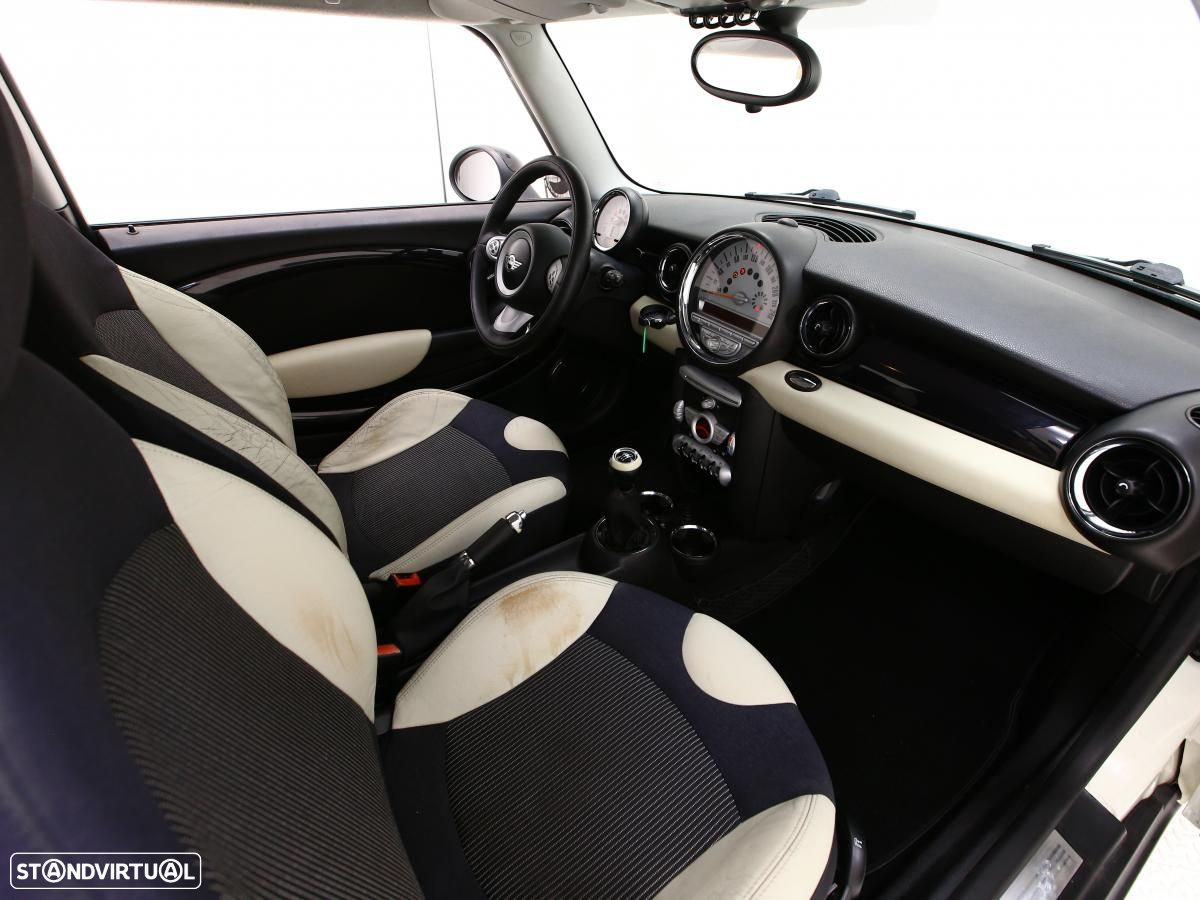 MINI 3 Portas Cooper D - 8