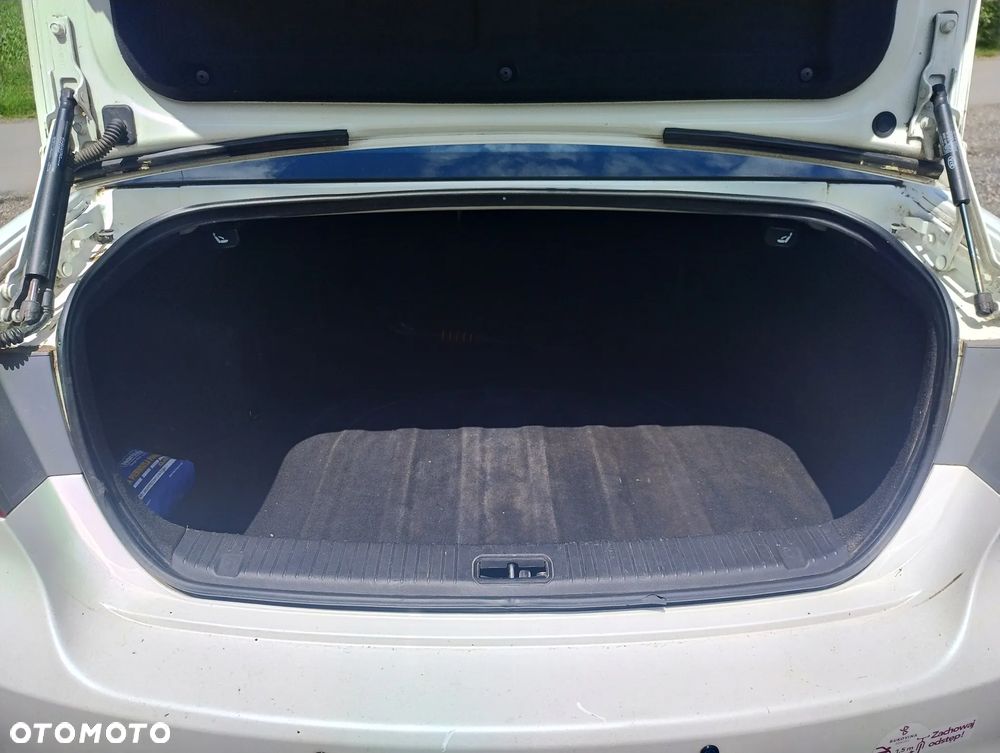 Kia Magentis 2.0 CRDi Platinium - 8