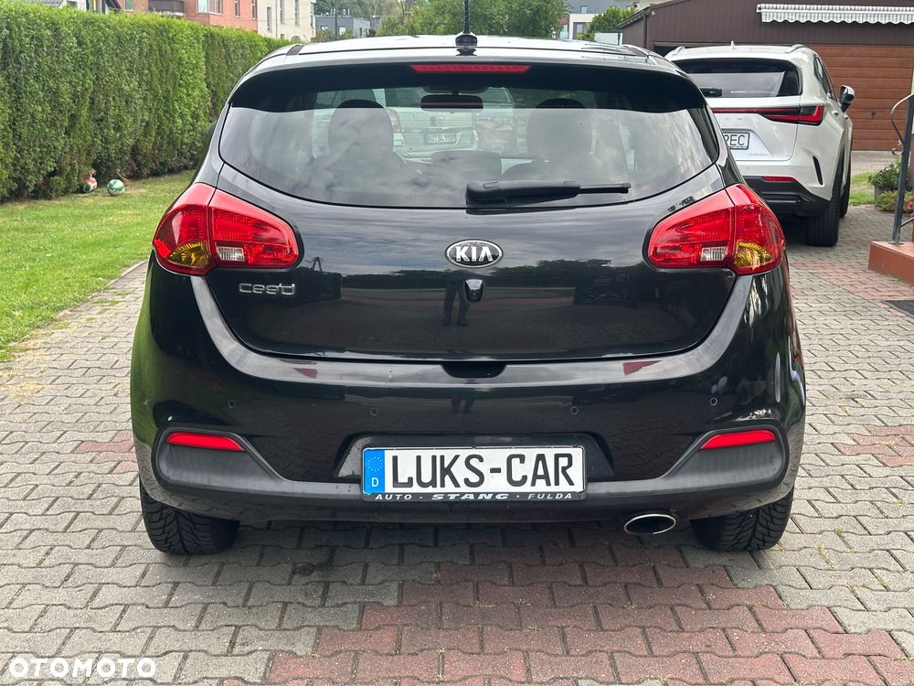 Kia Ceed 1.4 CVVT Dream-Team Edition - 4