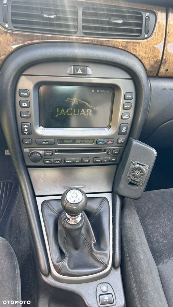 Jaguar X-Type 2.0 D Executive - 11