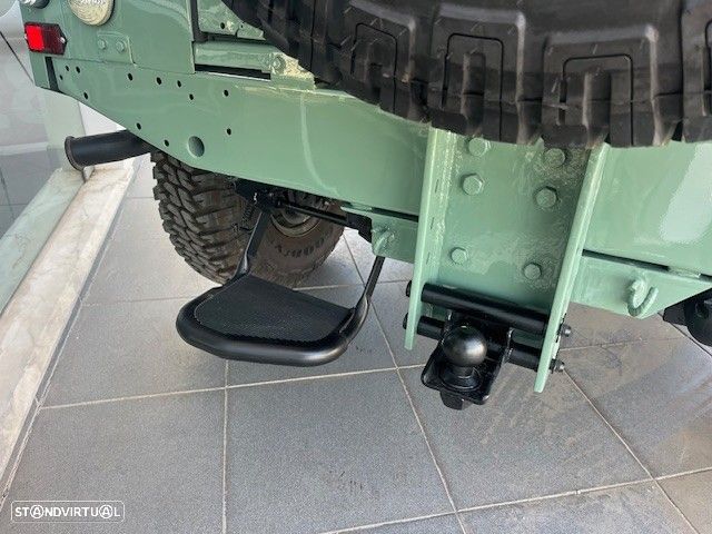 Land Rover Defender 90 2.5 TDi Metal Top - 6