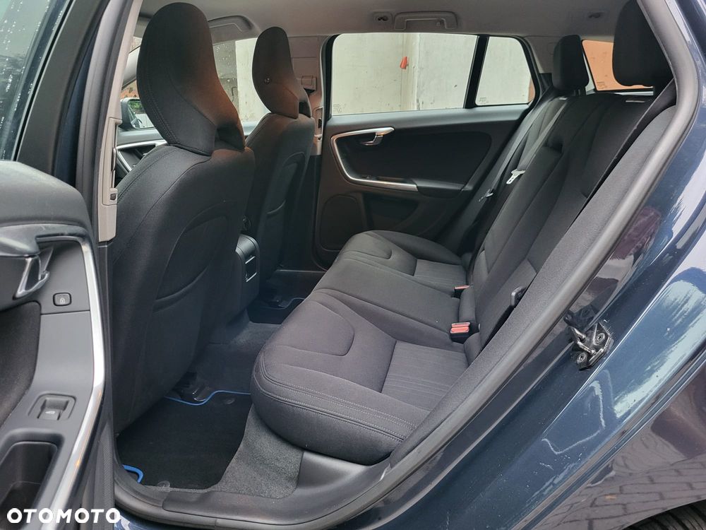 Volvo V60 D3 Edition - 12