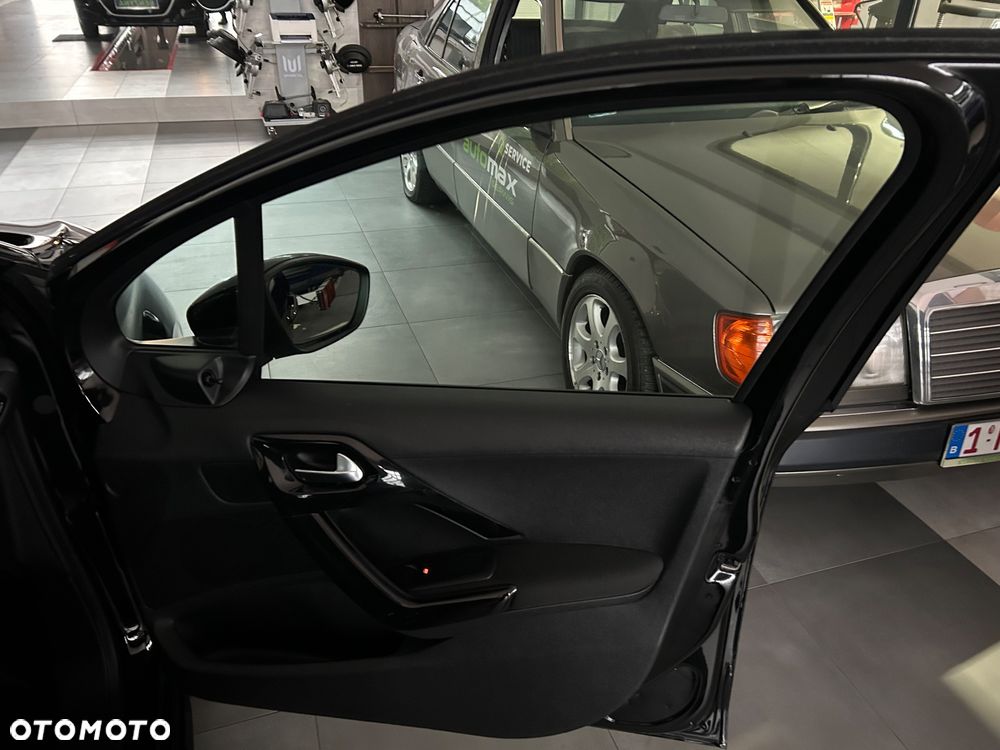 Peugeot 208 68 VTI Access - 29