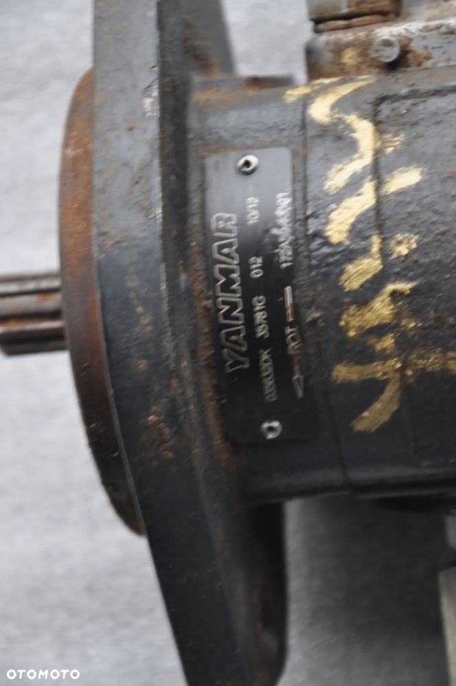 Pompa hydrauliczna Yanmar SV15 - 3