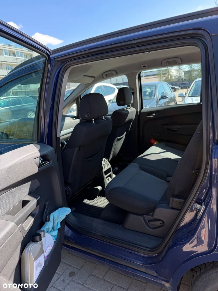 Opel Zafira 1.9 CDTI Sport - 8