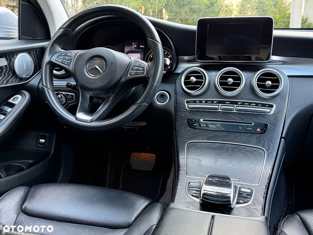 Mercedes-Benz GLC 300 4Matic 9G-TRONIC - 9