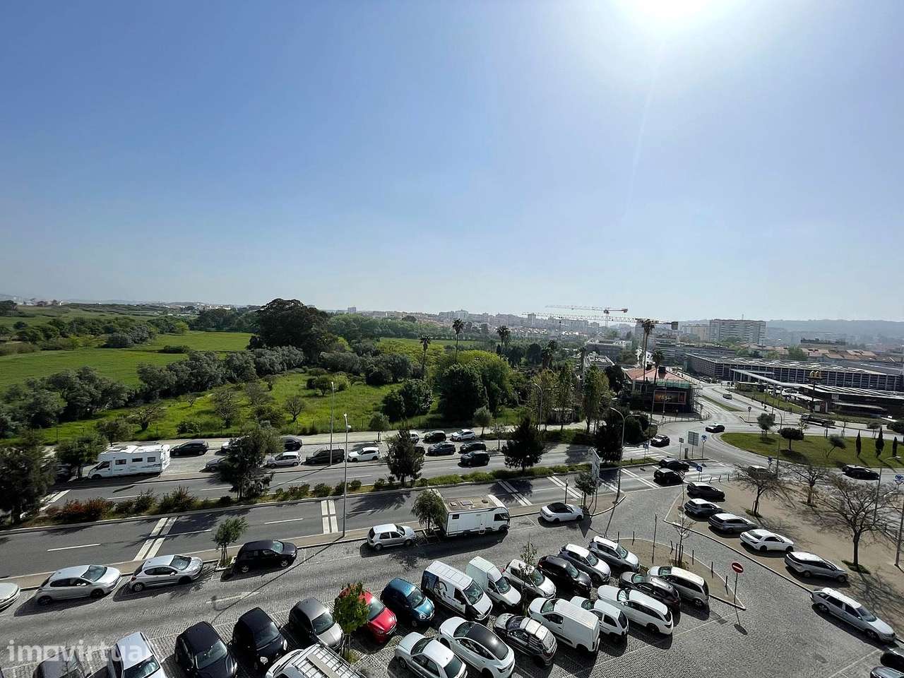 Apartamento T2 Arrendamento em Benfica,Lisboa - Grande imagem: 2/17