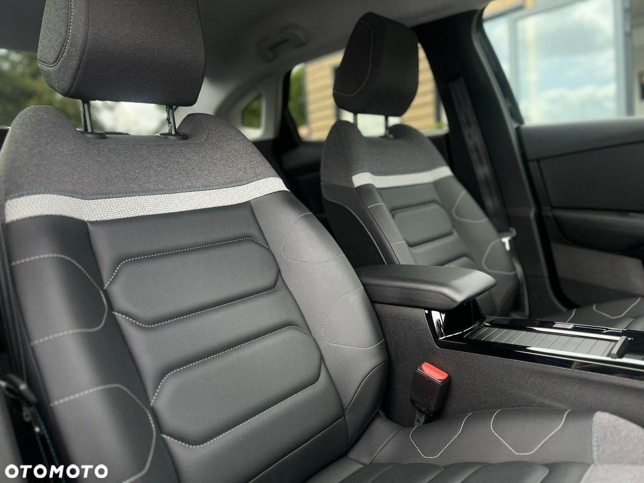Citroën C4X 1.2 PureTech Max S&S EAT8 - 35