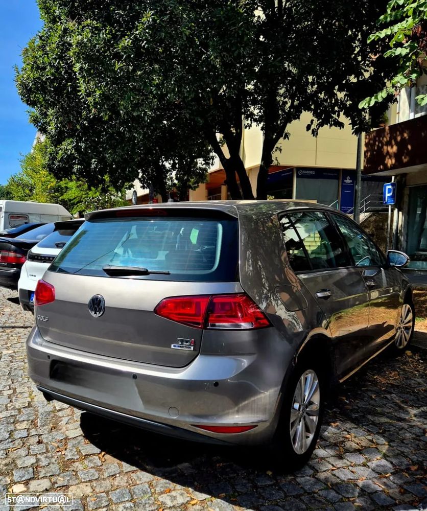 VW Golf 1.6 TDi Confortline DSG - 2