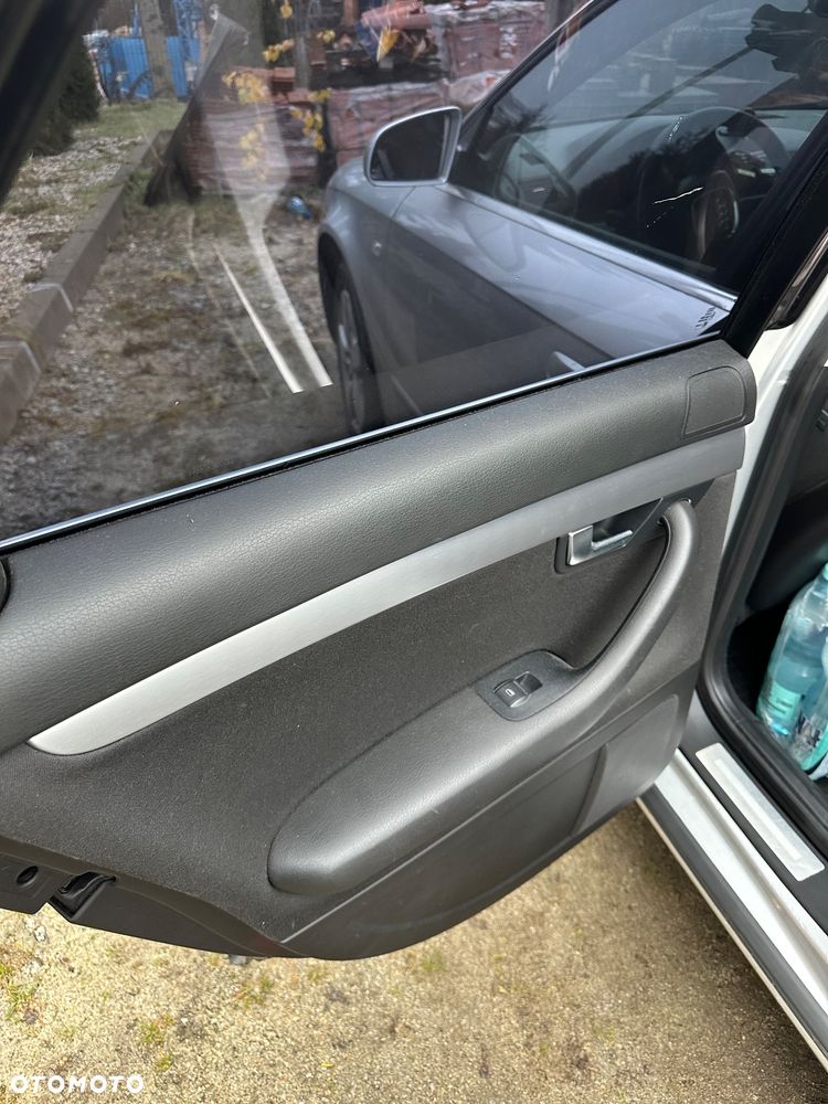Audi A4 Avant 2.0 TDI DPF - 12