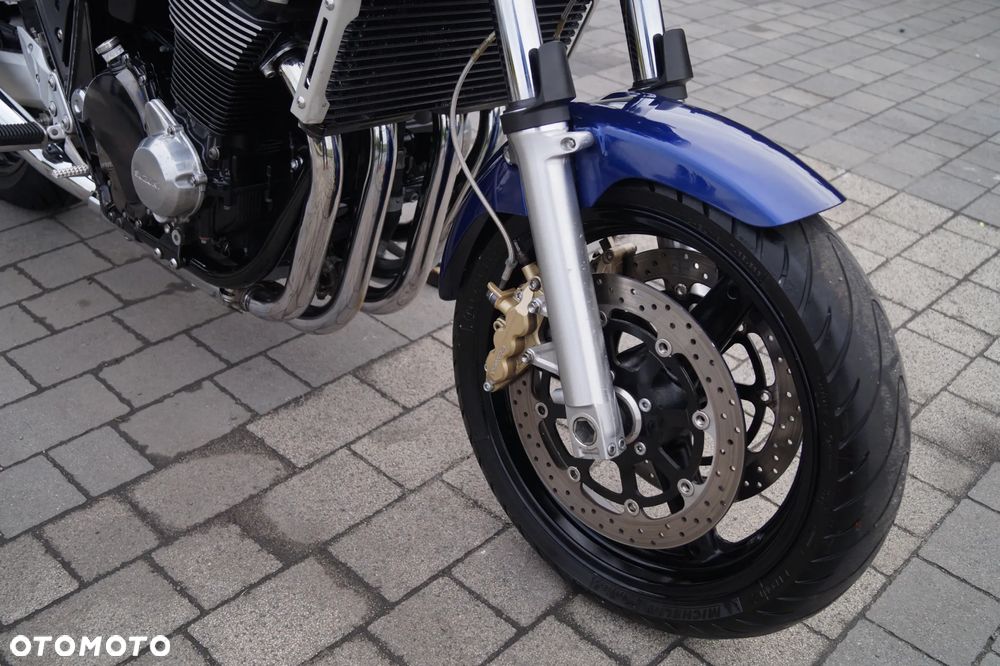 Suzuki GSX - 14