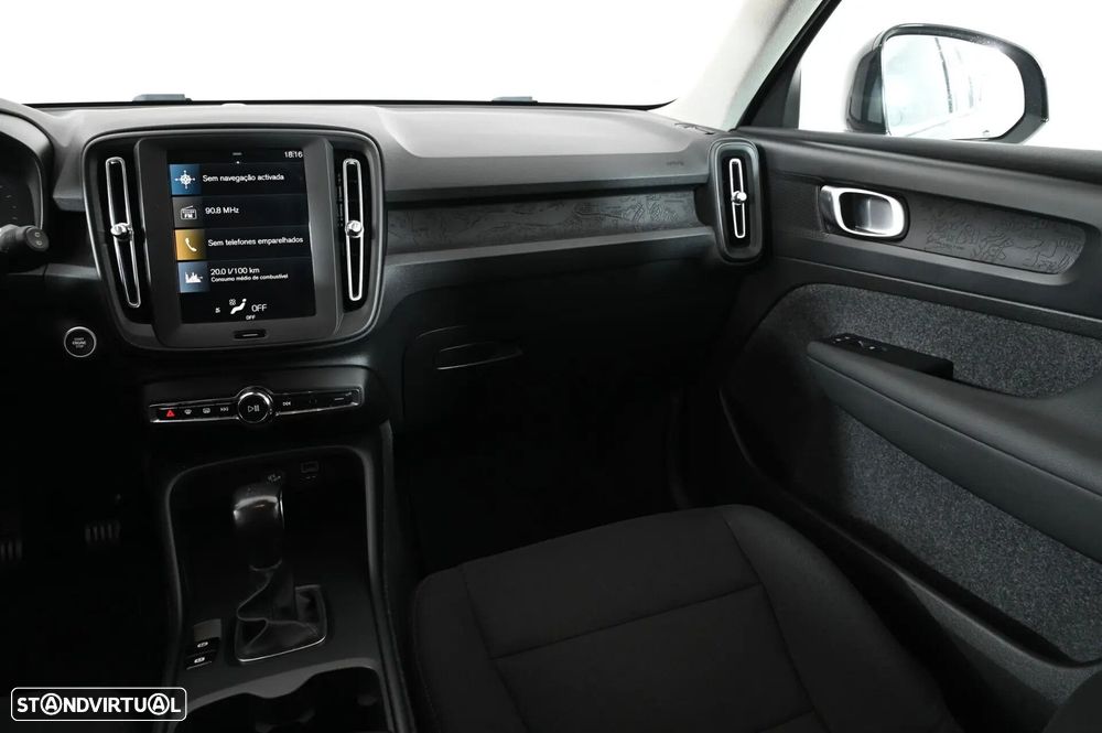 Volvo XC 40 1.5 T2 Momentum - 16