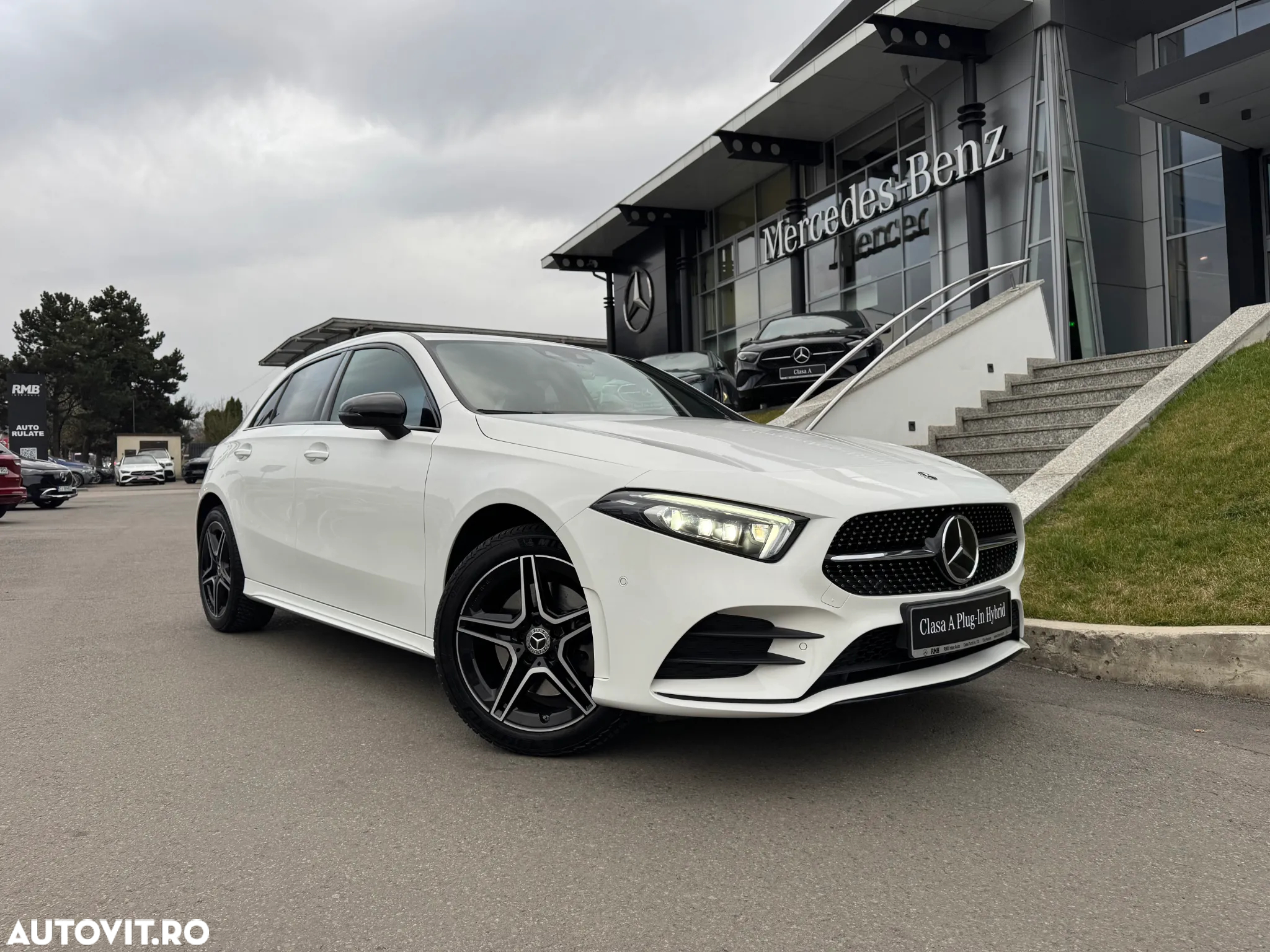 Mercedes-Benz A 250 e 8G-DCT Edition AMG Line - 3