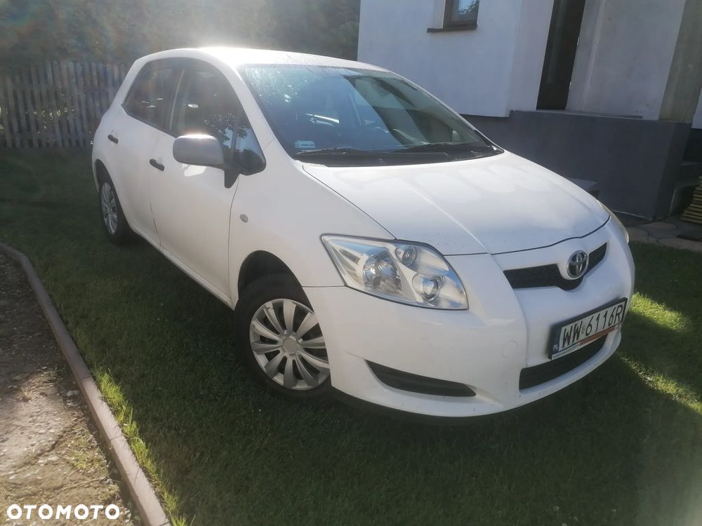 Toyota Auris - 1
