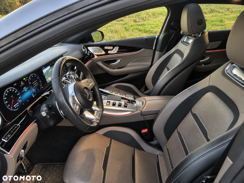 Mercedes-Benz AMG GT 43 4-Matic+ - 13