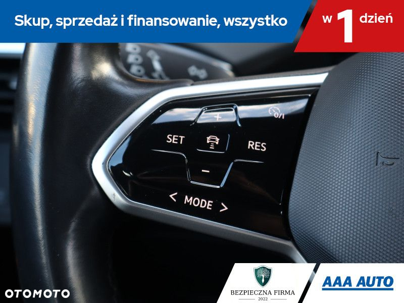 Volkswagen ID.4 - 17