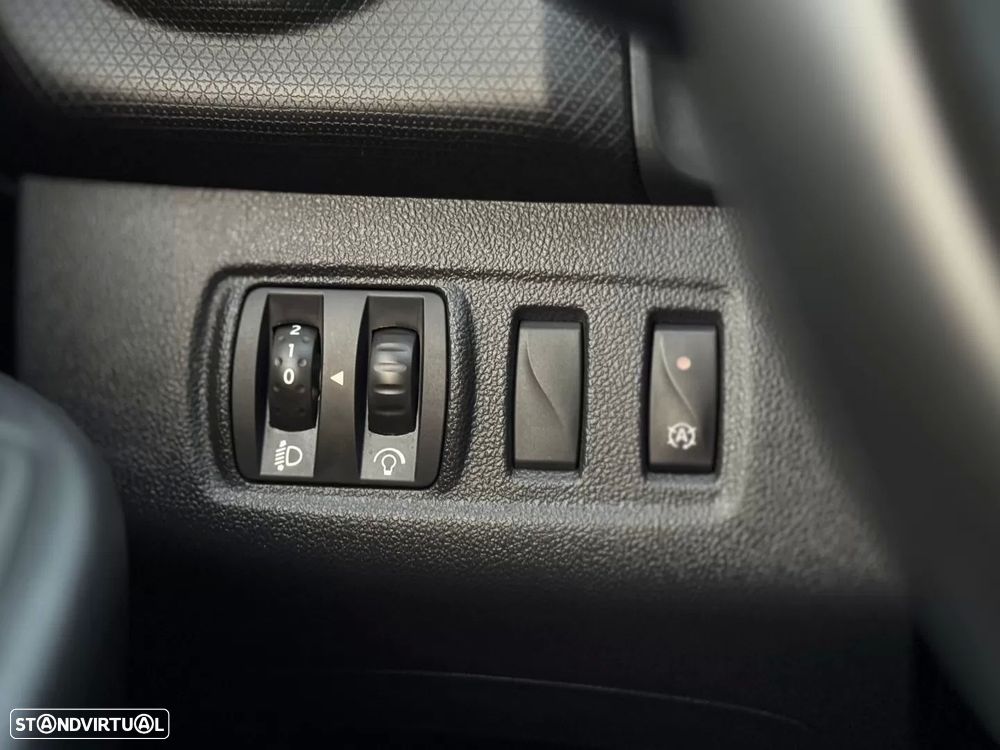 Renault Clio 1.5 dCi Limited EDition - 24