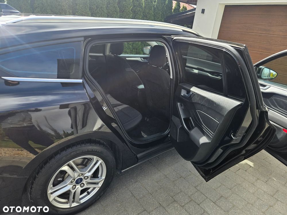 Ford Focus 1.5 EcoBlue Active - 19