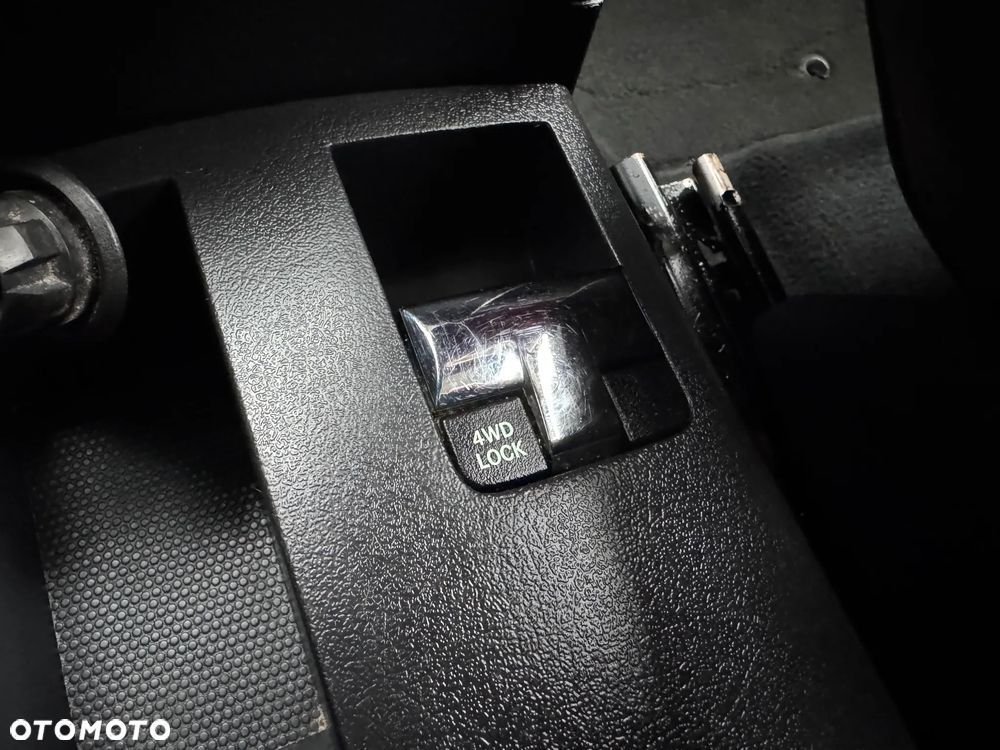 Jeep Compass 2.4I 4x4 Sport - 25