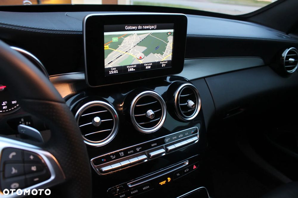 Mercedes-Benz Klasa C 200 4-Matic 9G-TRONIC - 37