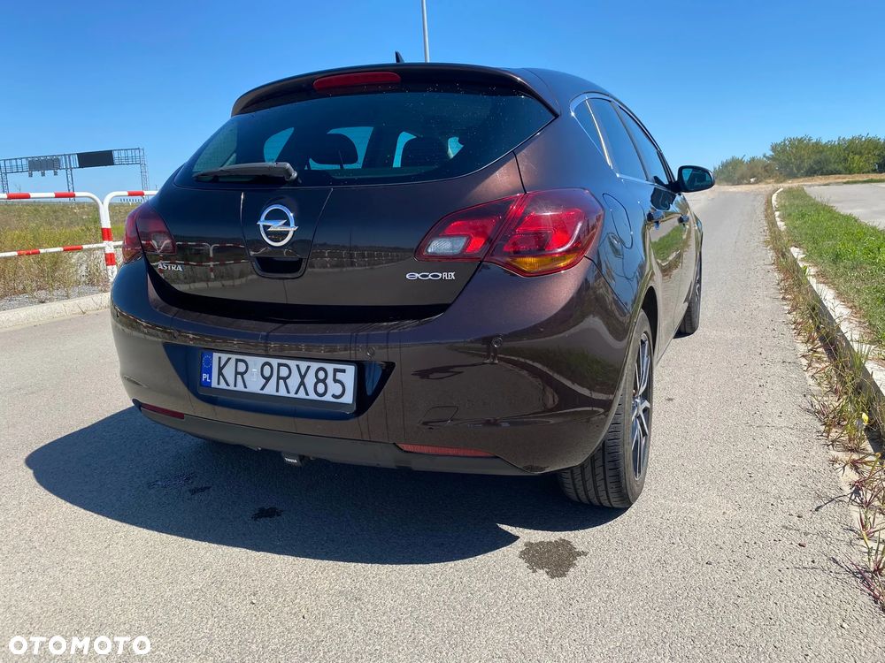 Opel Astra 1.7 CDTI Cosmo S&S - 10