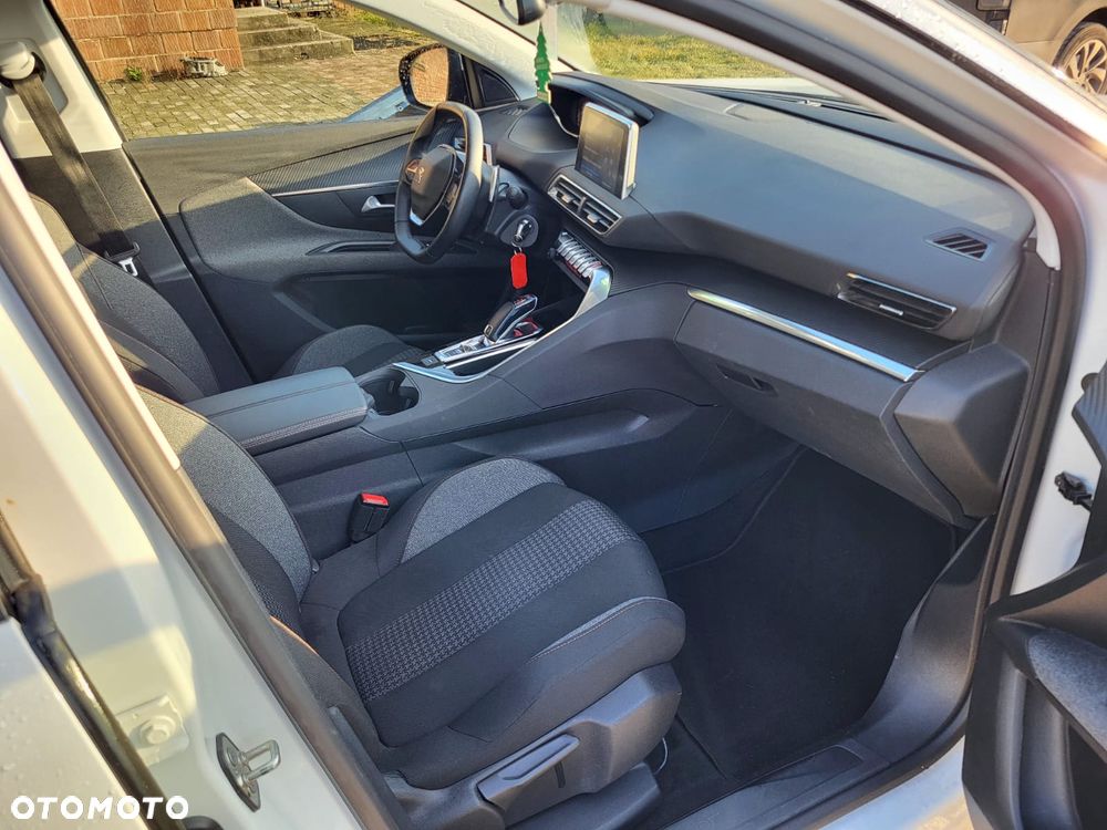 Peugeot 3008 BlueHDi 130 Stop & Start EAT8 Allure - 12