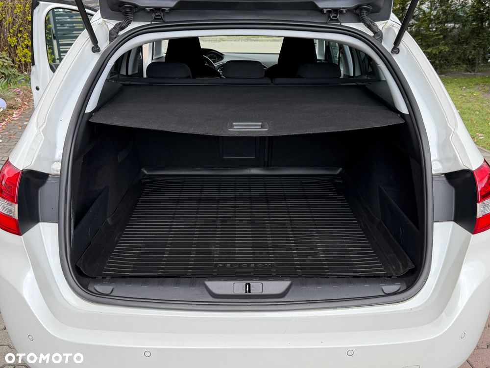 Peugeot 308 BlueHDi FAP 150 EAT6 Stop & Start Allure - 26