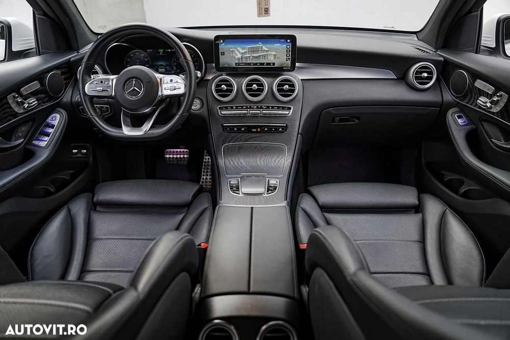 Mercedes-Benz GLC Coupe 300 e 4Matic 9G-TRONIC AMG Line Plus - 6