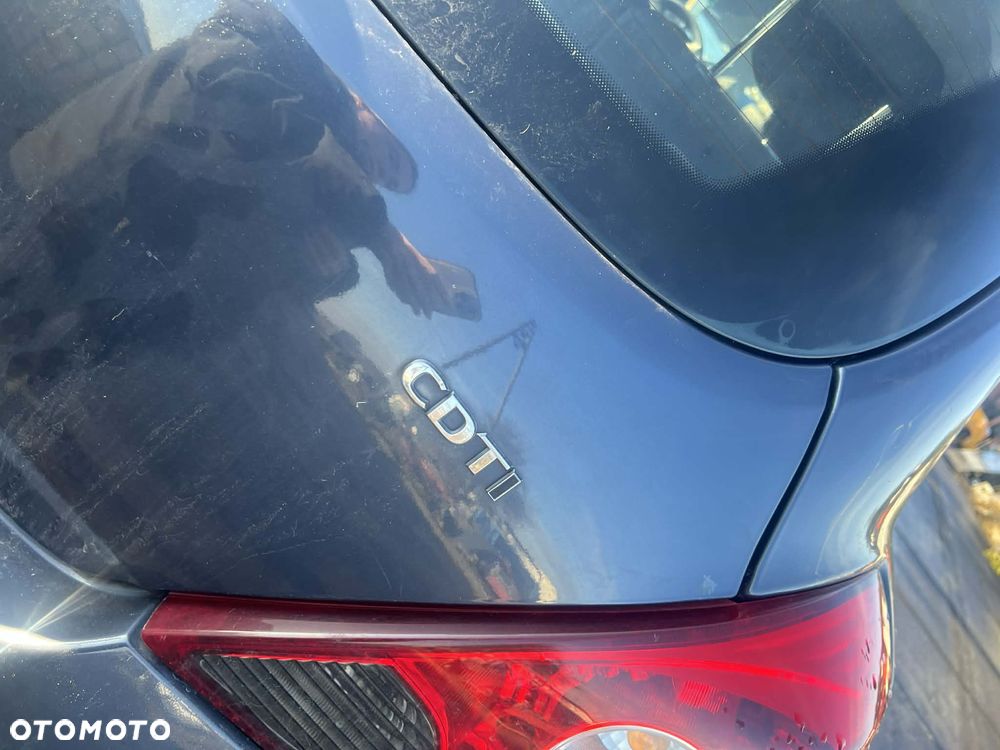 Klapa bagażnika Opel Corsa D !! Brak kodu lakieru !! - 2