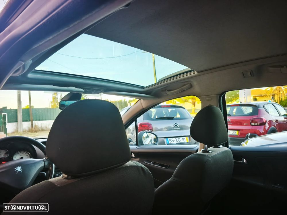 Peugeot 207 SW 1.4 Premium - 12