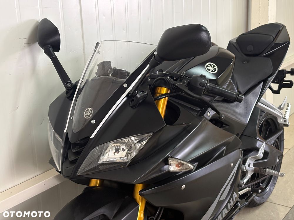 Yamaha YZF - 14