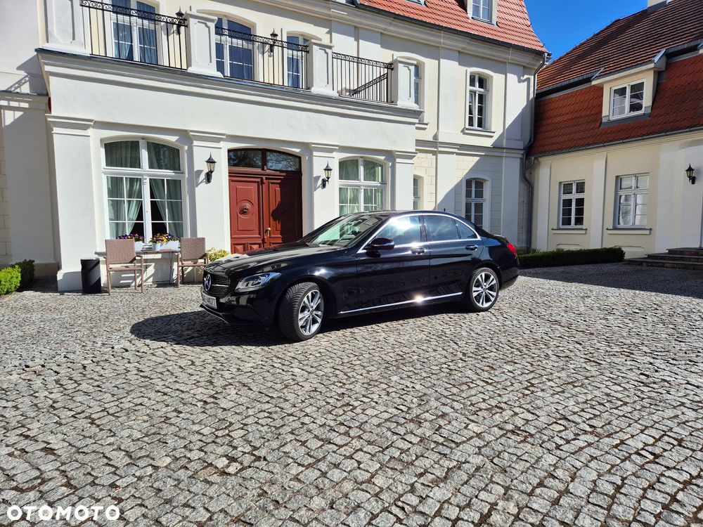 Mercedes-Benz Klasa C 300 9G-TRONIC - 1