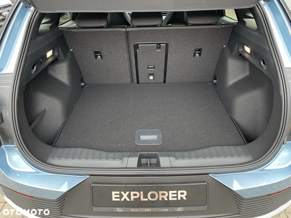 Ford Explorer - 28
